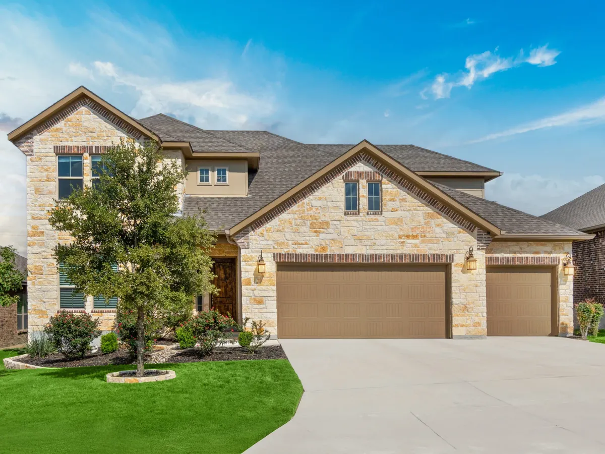 DIY vs. Professional Garage Door Repairs: What Homeowners Need to Know