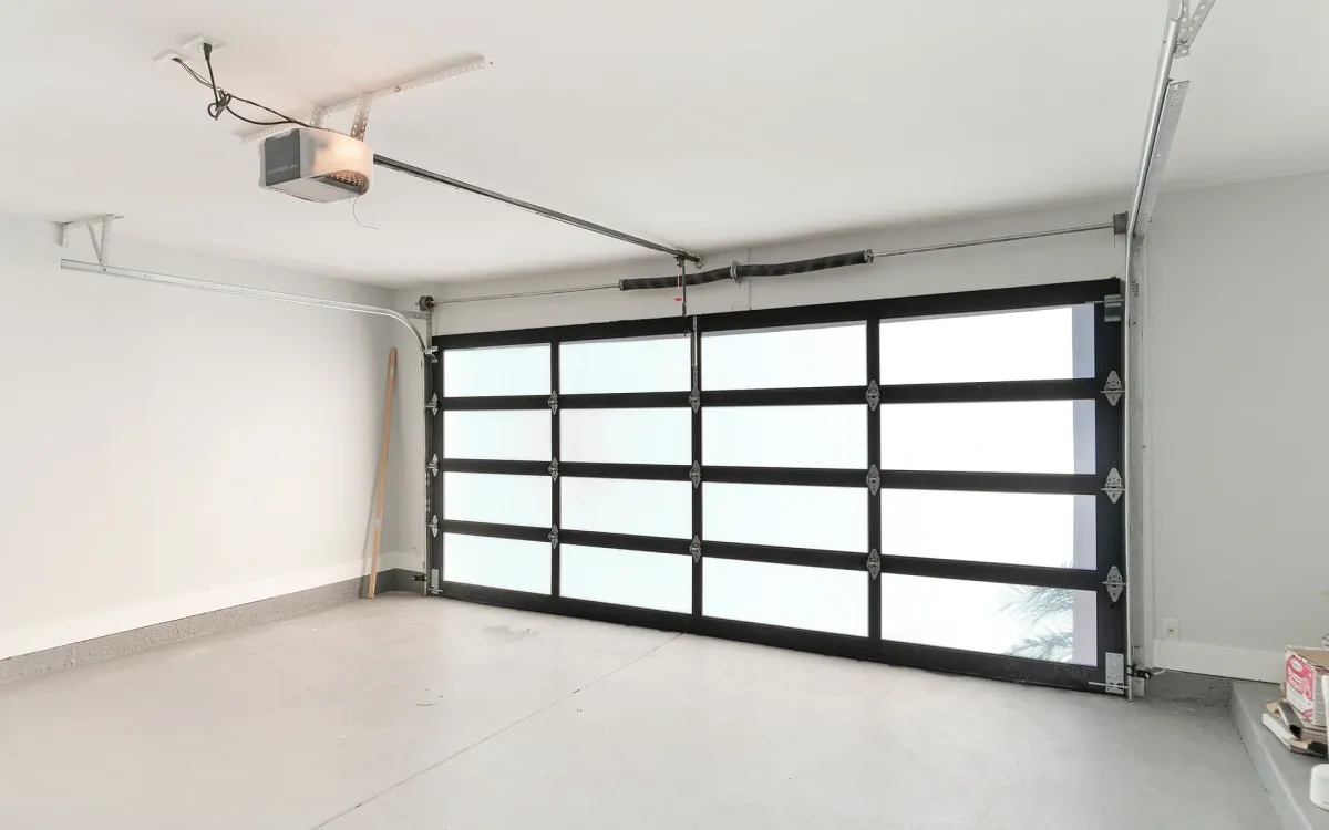 Luxury Garage Door Solutions for High-End Homes