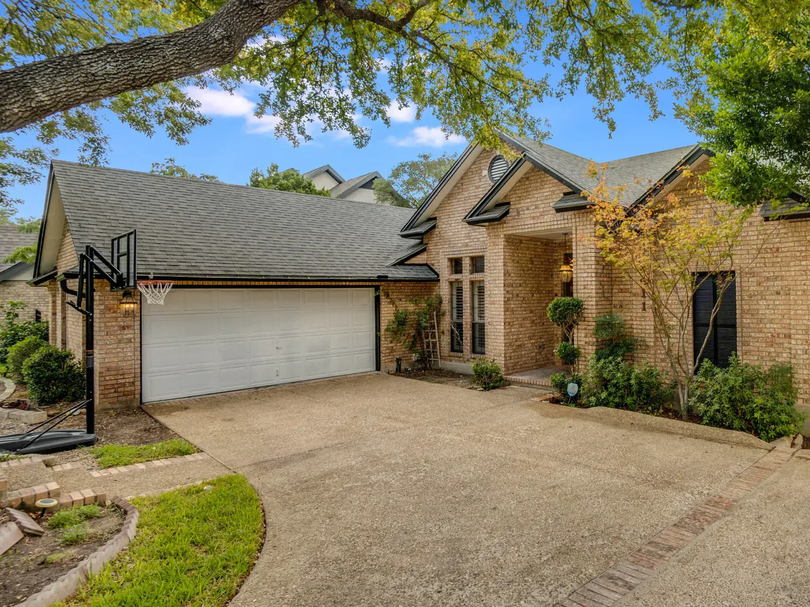 Garage Door Spring Replacement: A Homeowner's Guide